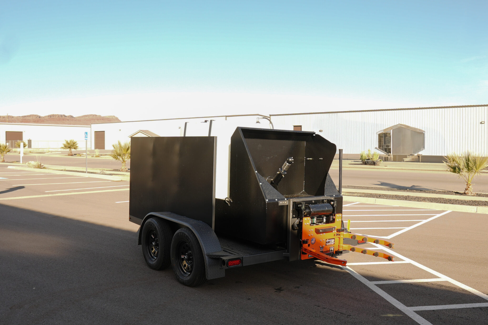 Single Bin Hydraulic Trash Bin Cleaning Trailer | Garbage Can Cleaning