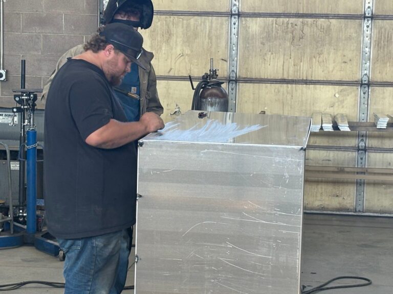 Fabricating a bin cleaning trailer tank