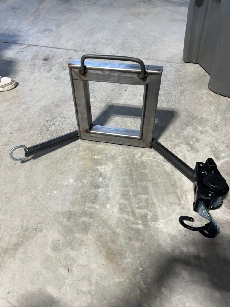 DIY bin cleaning kit lifter